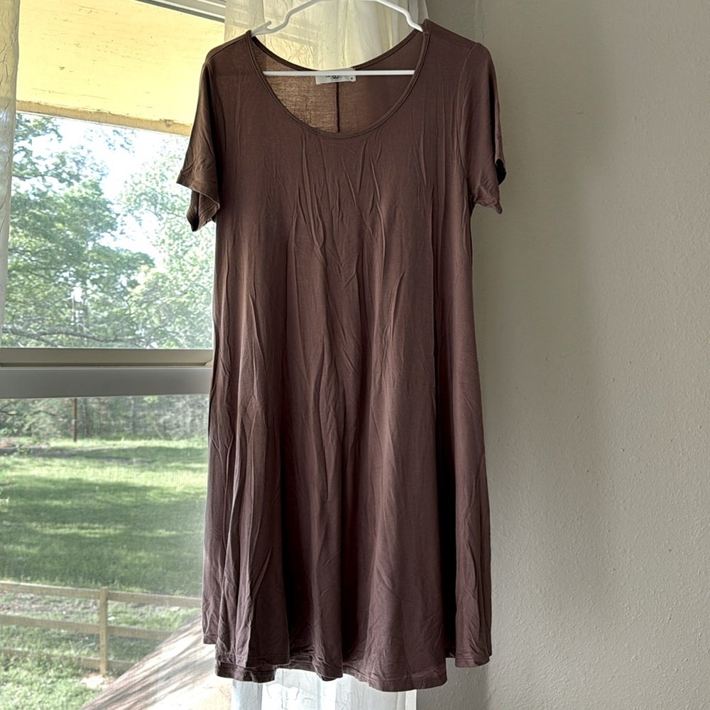 Carly Jean Los Angeles Medium Dress